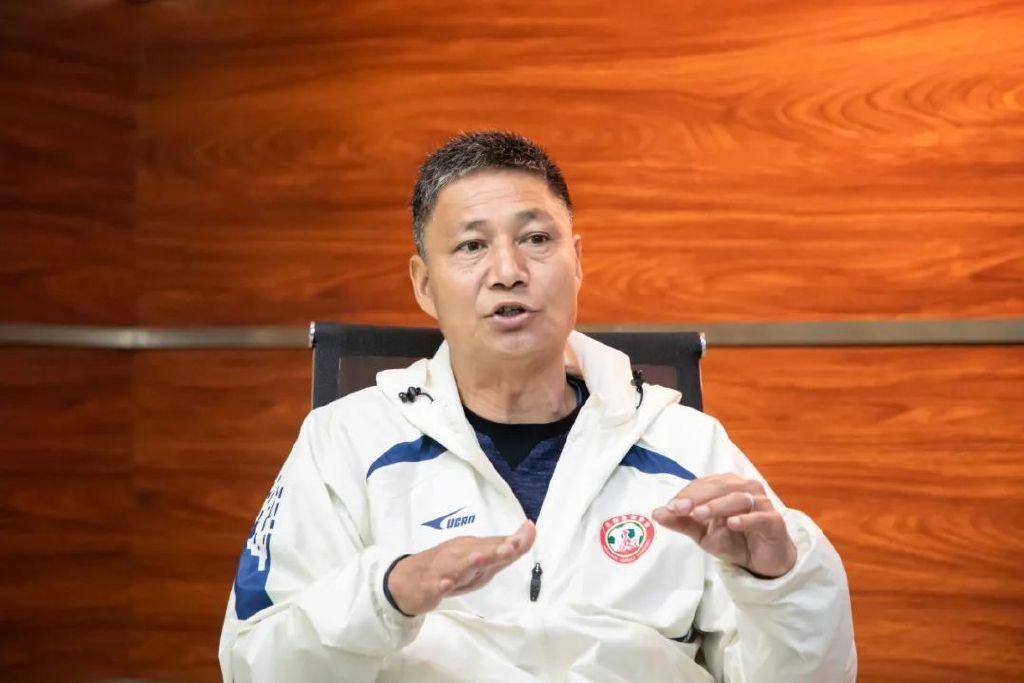 九游关于广州队发布备战花絮；今夜强势反弹；英超任务艰巨；阵容厚度经受考验的信息